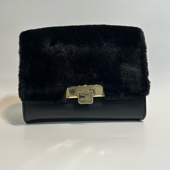 Faux fur aldo purse - Picture 1 of 3